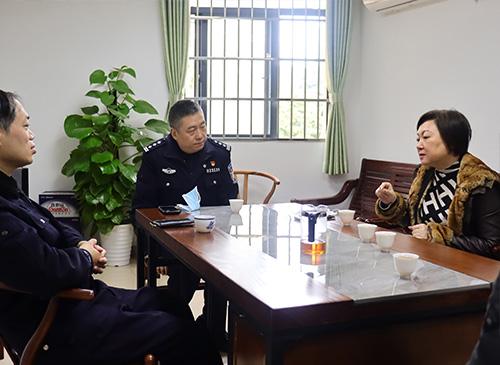 ��ǿ�������������Ǿ����ϵ